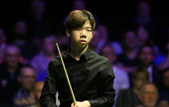 库里通过无 库里通过无